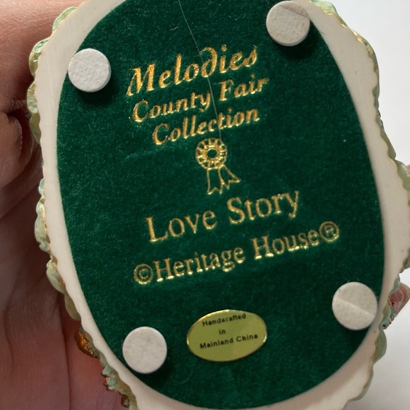 Heritage House Carousel Horse Figurines. Collectible. - Picture 8 of 8